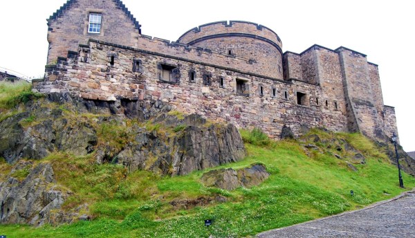 o-castelo-de-edimburgo
