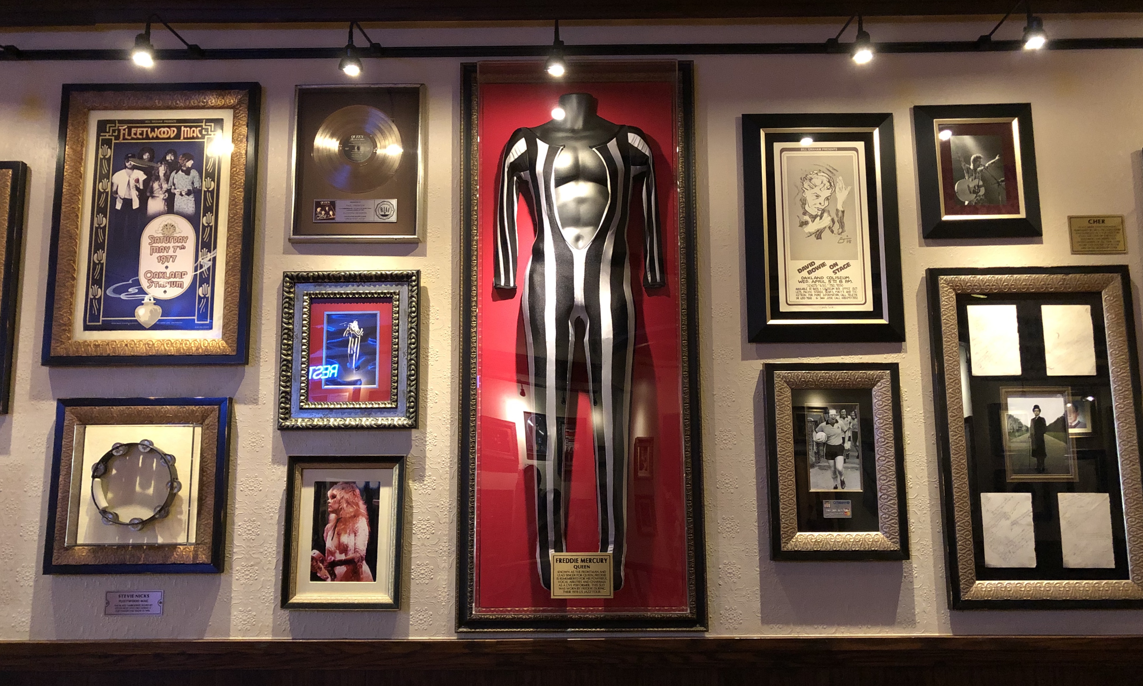 Hard Rock Orlando queen